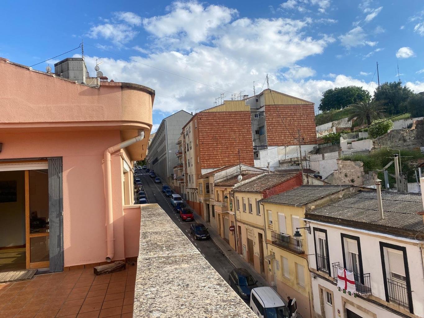 Flat with garage and storage room in Alcoy — image 2